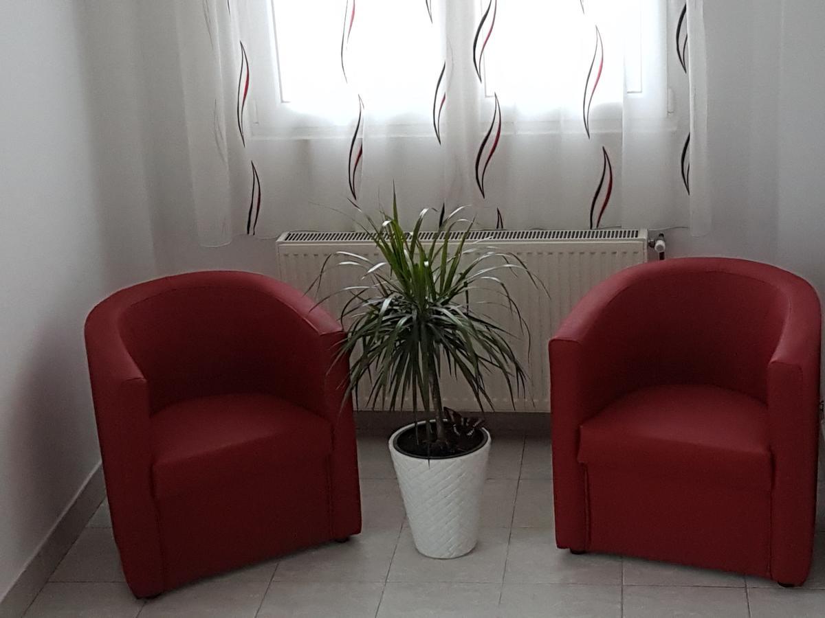 Guesthouse Vila Nova Morovic Exterior photo